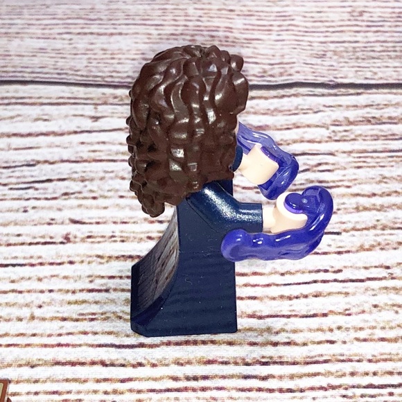 LEGO Marvel Minifigures Series 2 AGATHA HARKNESS from WANDAVISION - Picture 3 of 7